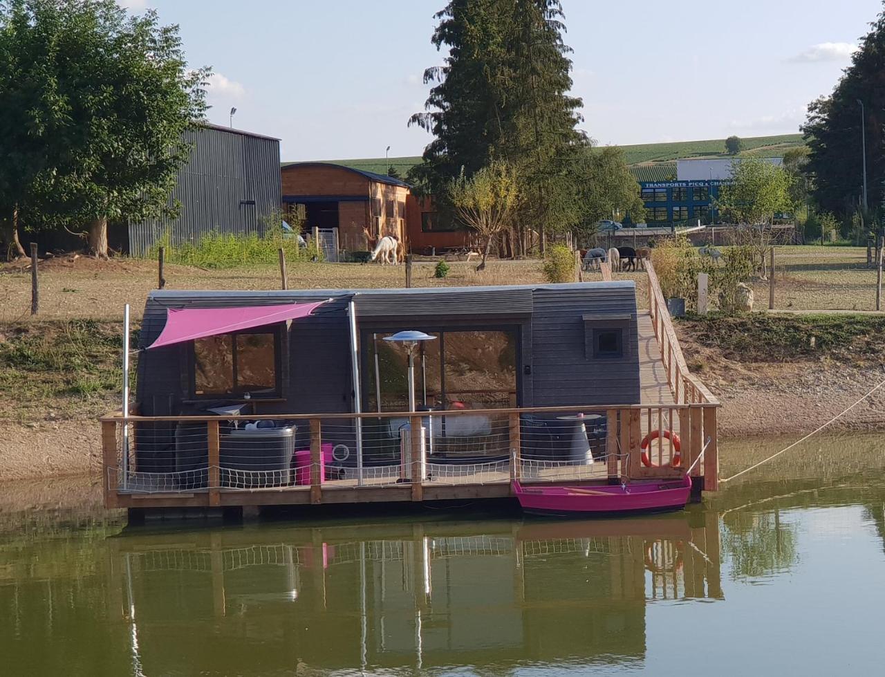 Lodges Des Grands Crus Chablis Exteriér fotografie